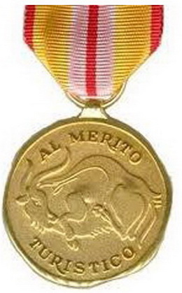 La Medalla y Placa al Mérito Turístico