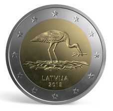 2 euros de Letonia para la cigüeña y su nido