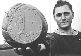 Josef Bicana, el futbolista checo que sigue siendo el máximo goleador mundial